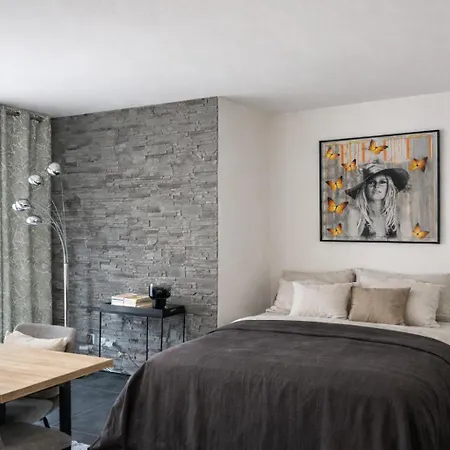 Centre, Grand Avec Balcon, à 2 Pas Du Marché Appartamento *